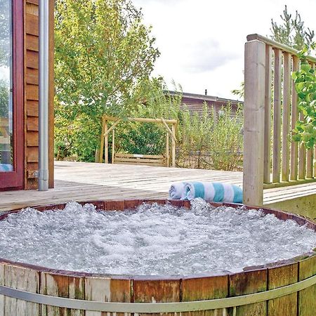 Portmile Lodges Cockwood エクステリア 写真